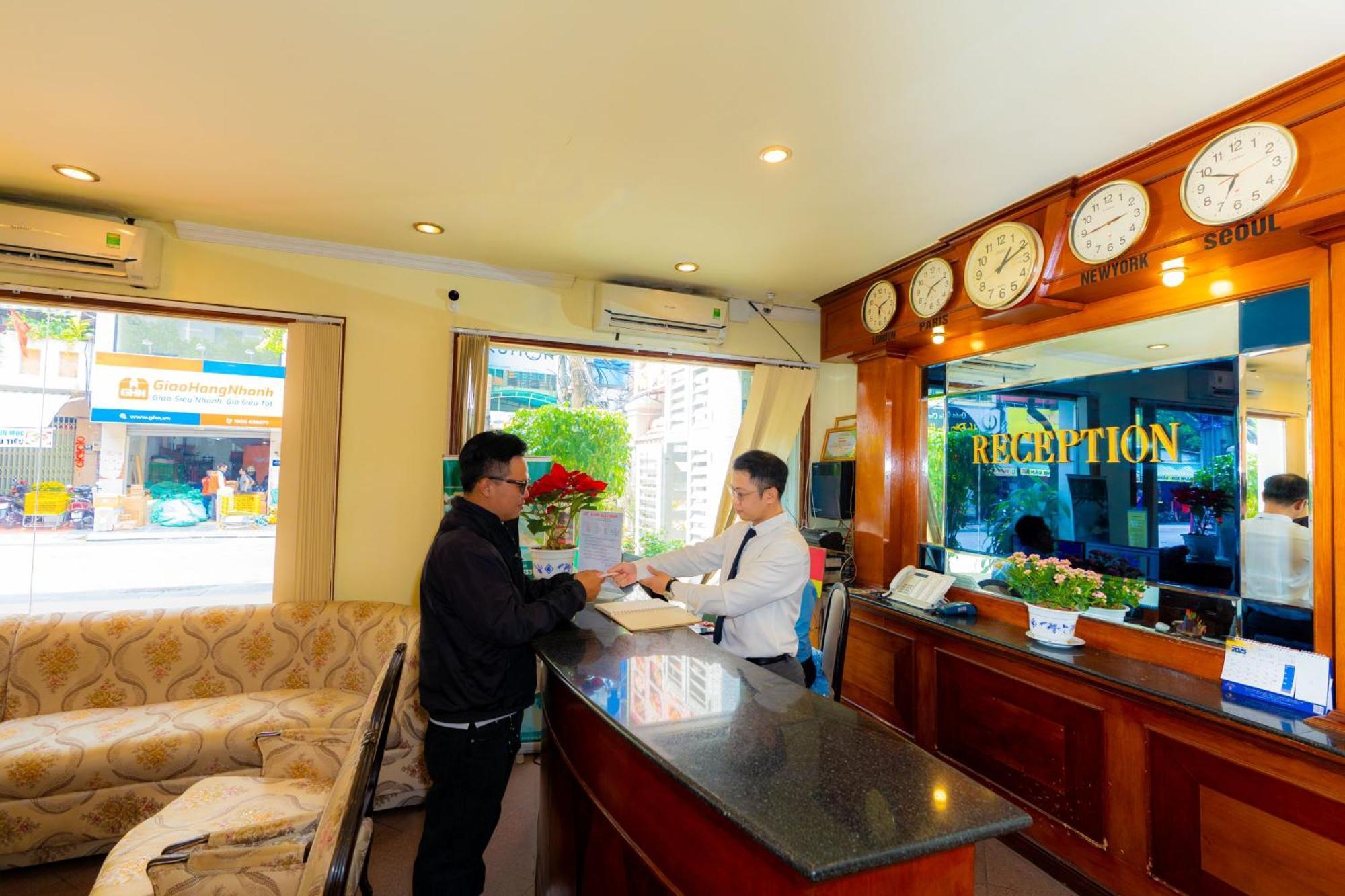 Hoang Ha Boutique Hotel Thành Pho Ho Chí Minh Esterno foto